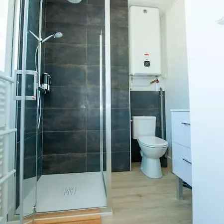 Appartement Proche Gare Routiere Fougeres Exterior photo